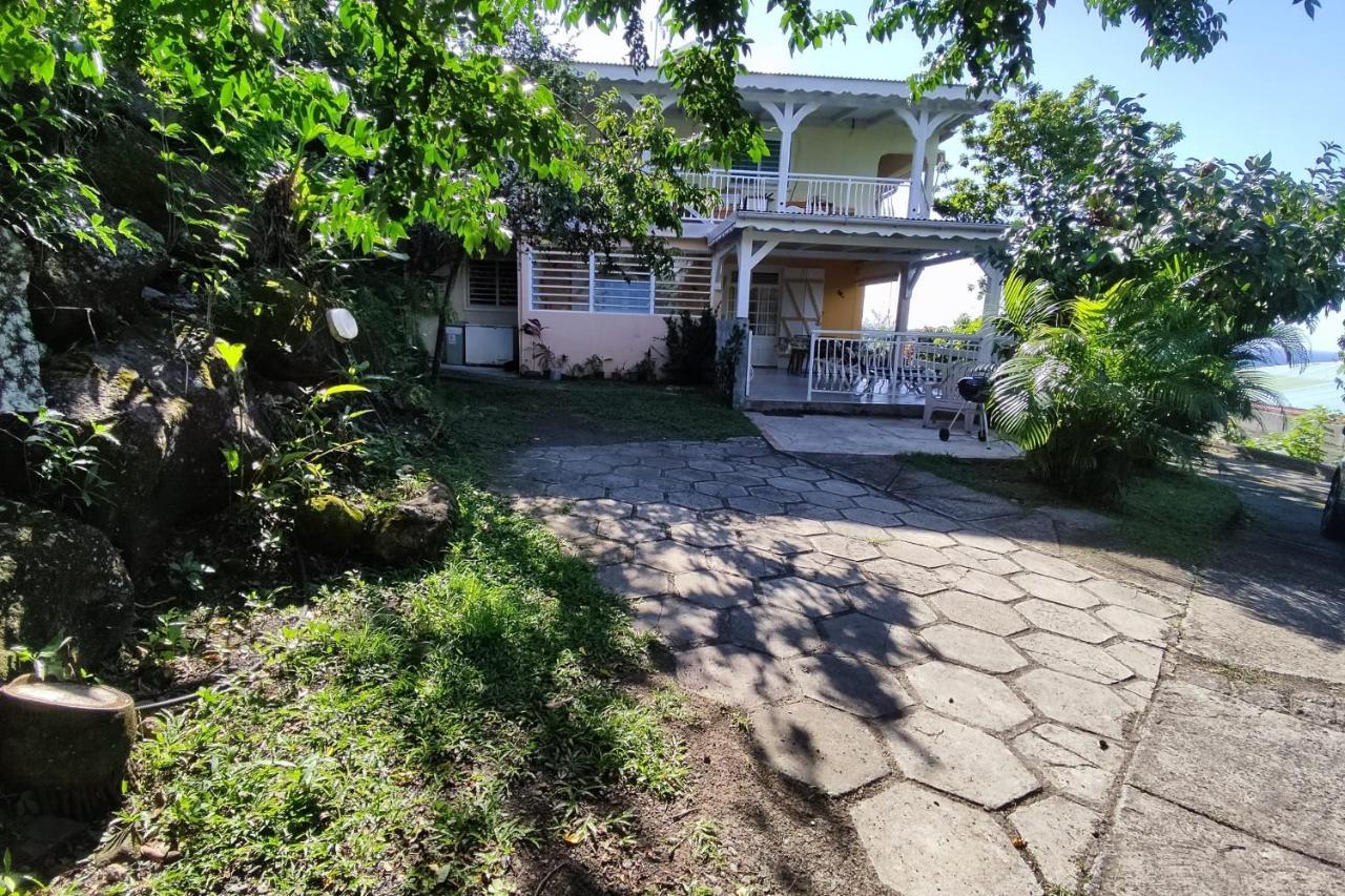 Bungalow With Sea View In デエエ エクステリア 写真