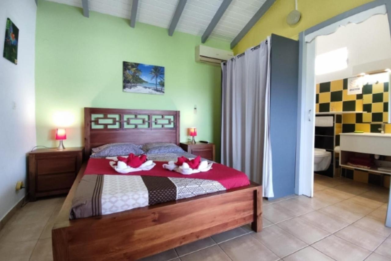 Bungalow With Sea View In デエエ エクステリア 写真